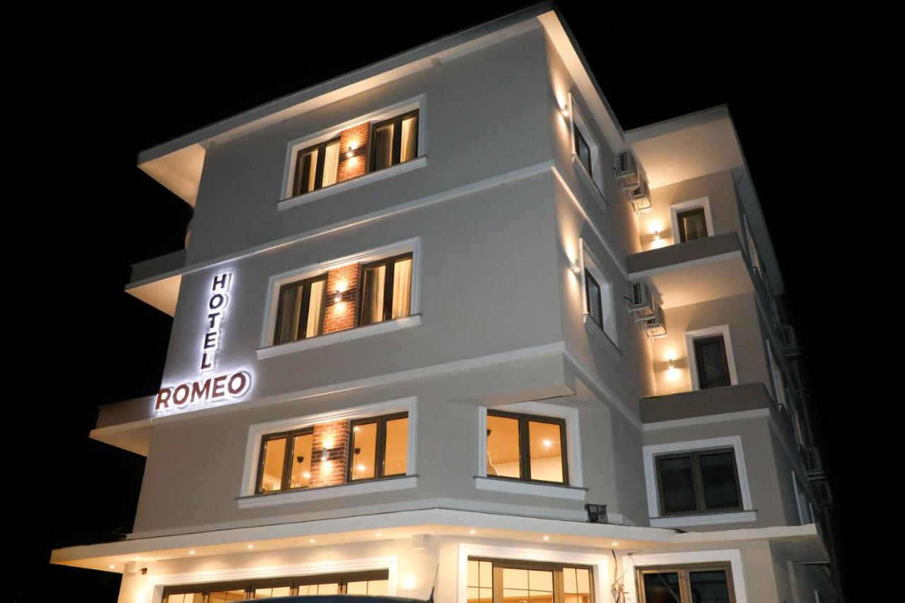 Hotel Romeo Корча Екстериор снимка