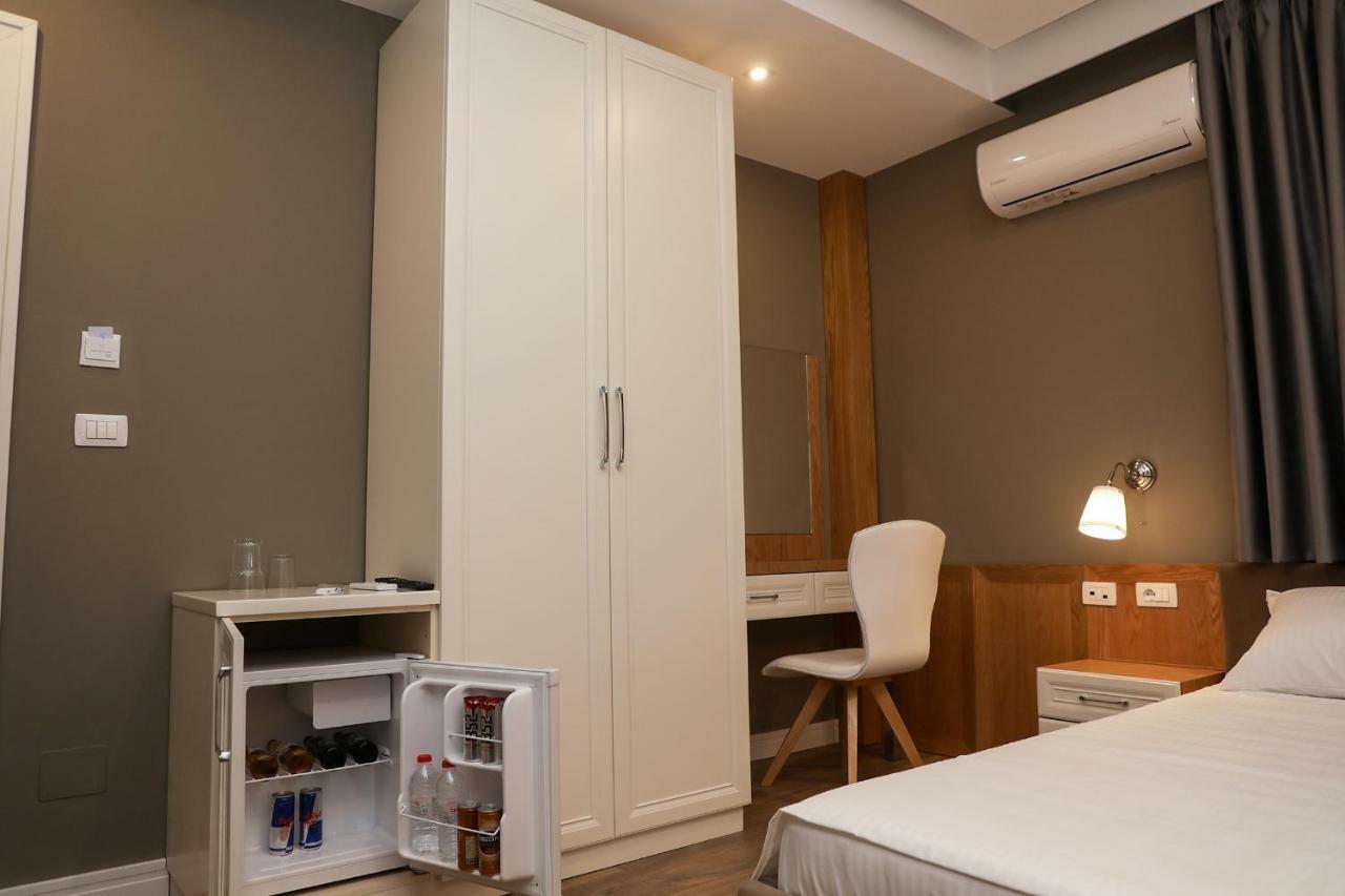 Hotel Romeo Корча Екстериор снимка